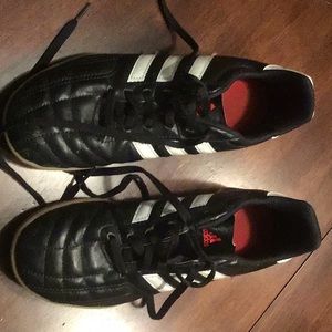 Adidas Men’s Indoor Soccer Shoes. Gently used